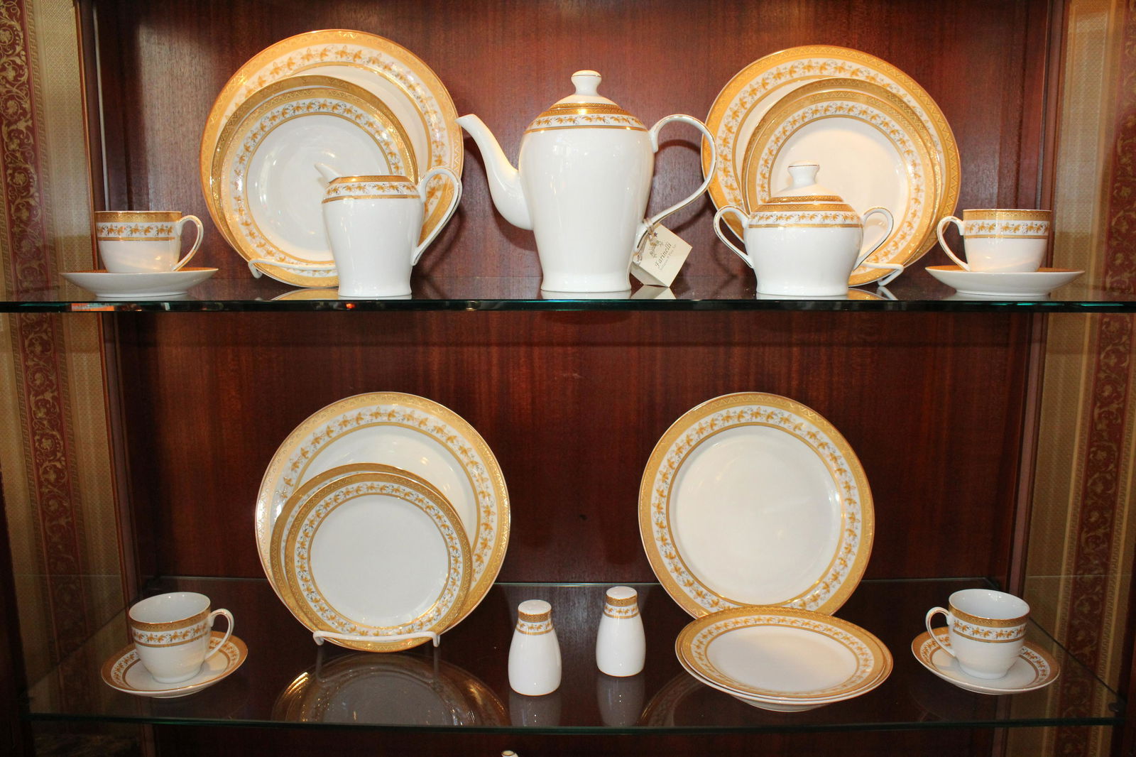 27 Pcs Porcelain Dinner Set for 4 (1 of 6)