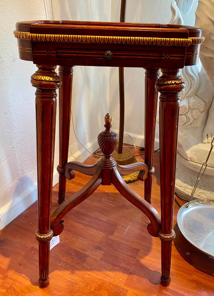 Marquetry Small Table/Telephone Stand (1 of 6)