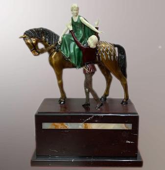 Art Deco Bronze Sculpture ''Romeo and Juliet'' on: Art Deco Bronze Sculpture ''Romeo and Juliet'' by Otto Poertzel (German, 1876-1963). Marble and onyx base From Local Estate Approx. 23 x 16 x 8 inches