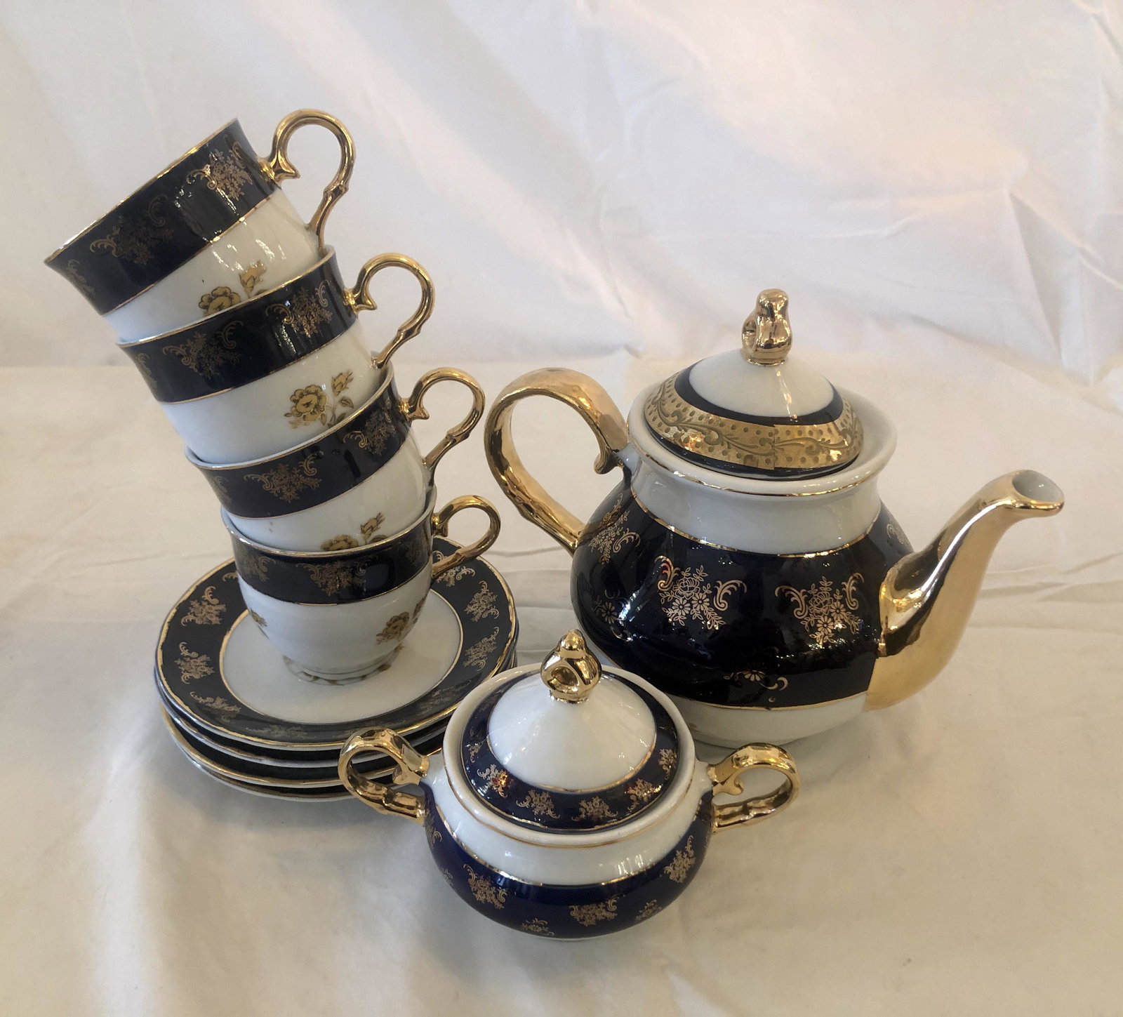 Vintage Hand Painted Porcelain Tea Set (1 of 10)