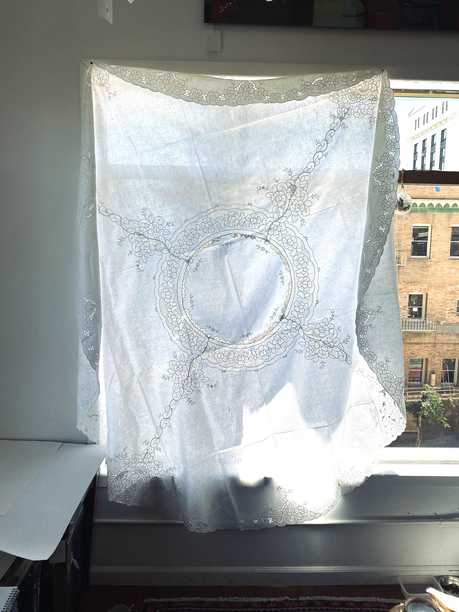 90" Round Linen Blend Table Cloth: 90" Round Linen Blend Table Cloth