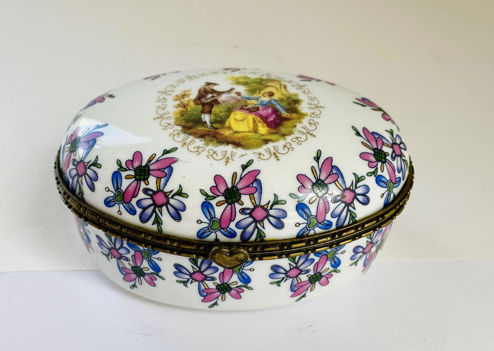 Hand Painted Porcelain Hinged Box (1 of 4)