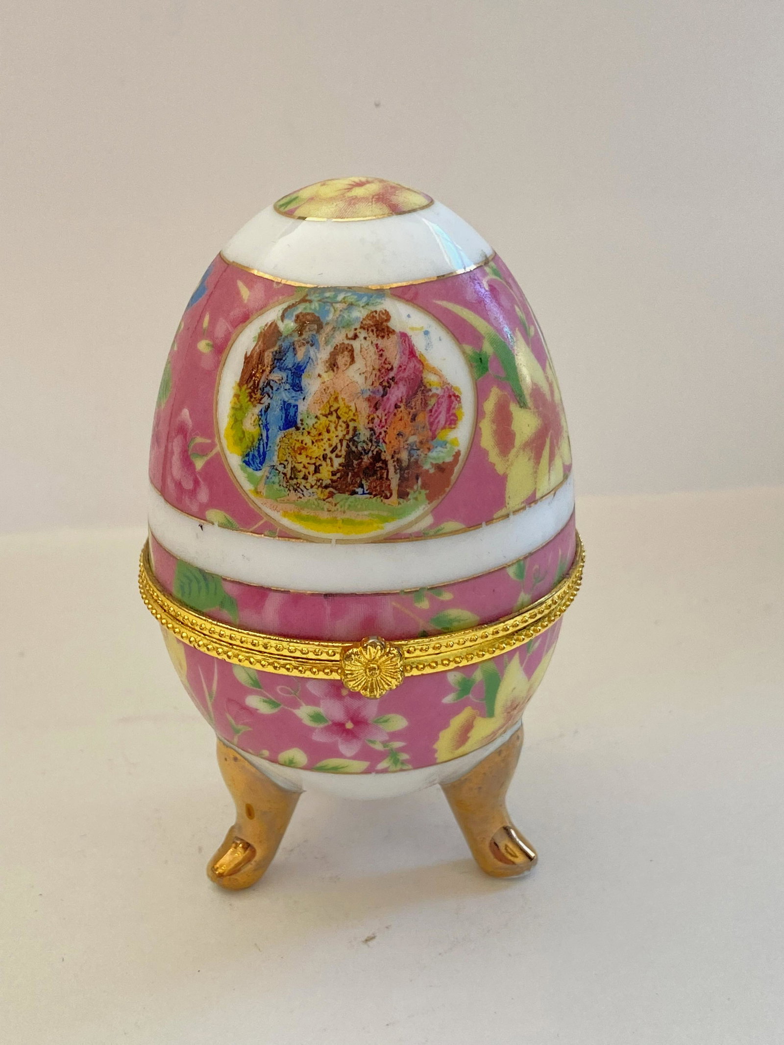 Hand Painted and Decaled Porcelain Hinged Egg Trinket: Hand Painted Porcelain and Decaled Hinged Egg Trinket Box Approximate Dimensions: 4"H x 2"Dia