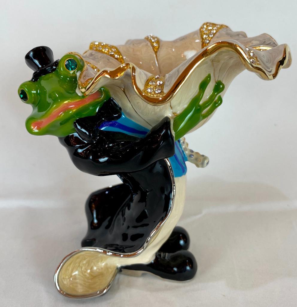 Keren Kopal Faberge Style Frog with a Large Flower (1 of 7)