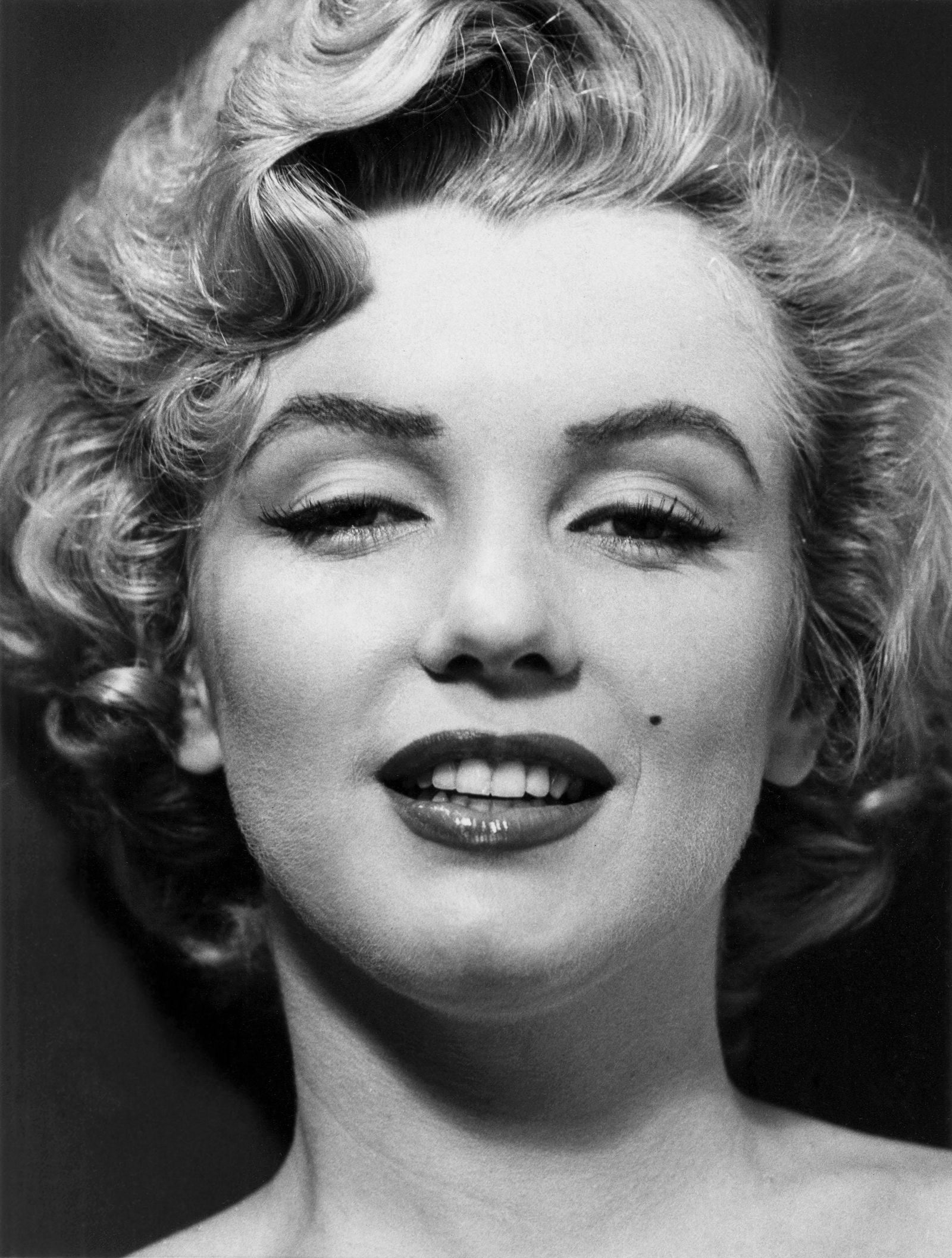PHILIPPE HALSMAN Marilyn, 1952: PHILIPPE HALSMAN (1906-1979), MARILYN, 1952 gelatin silver print, printed later; 11 x 8 in. (image), 11 x 14 in. (sheet); artist stamp “Halsman/Marilyn” verso with date and edition number in ink;