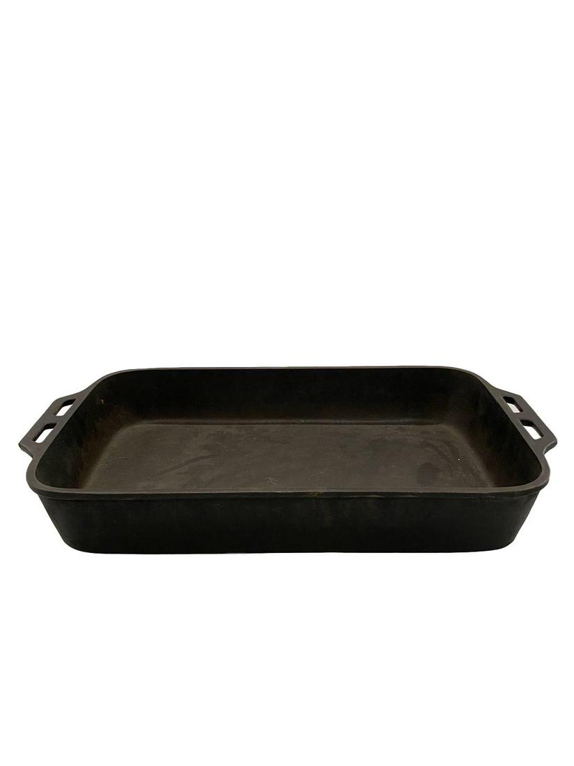 Cast iron baking pan: Cast iron baking pan