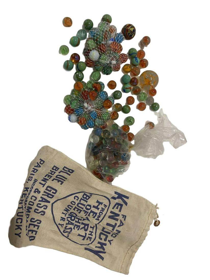 Lot of marbles: Lot of marbles