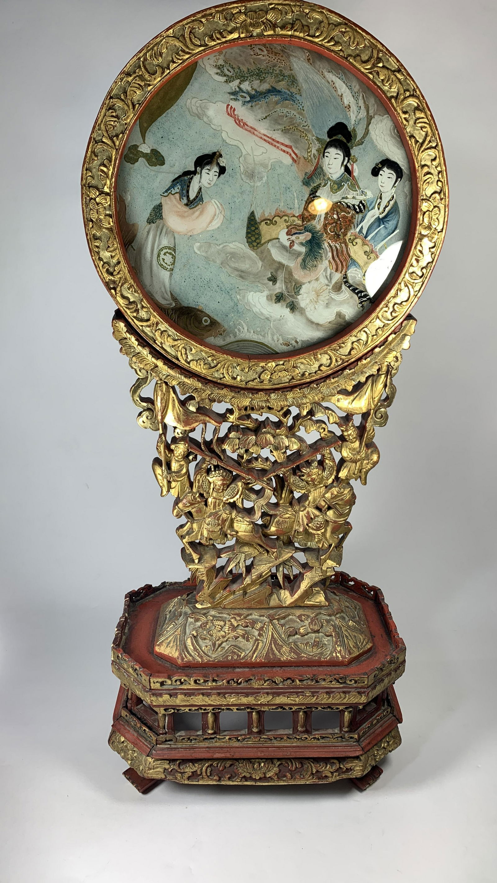 A Chinese Gilt Lacquer Wood Screen (1 of 20)