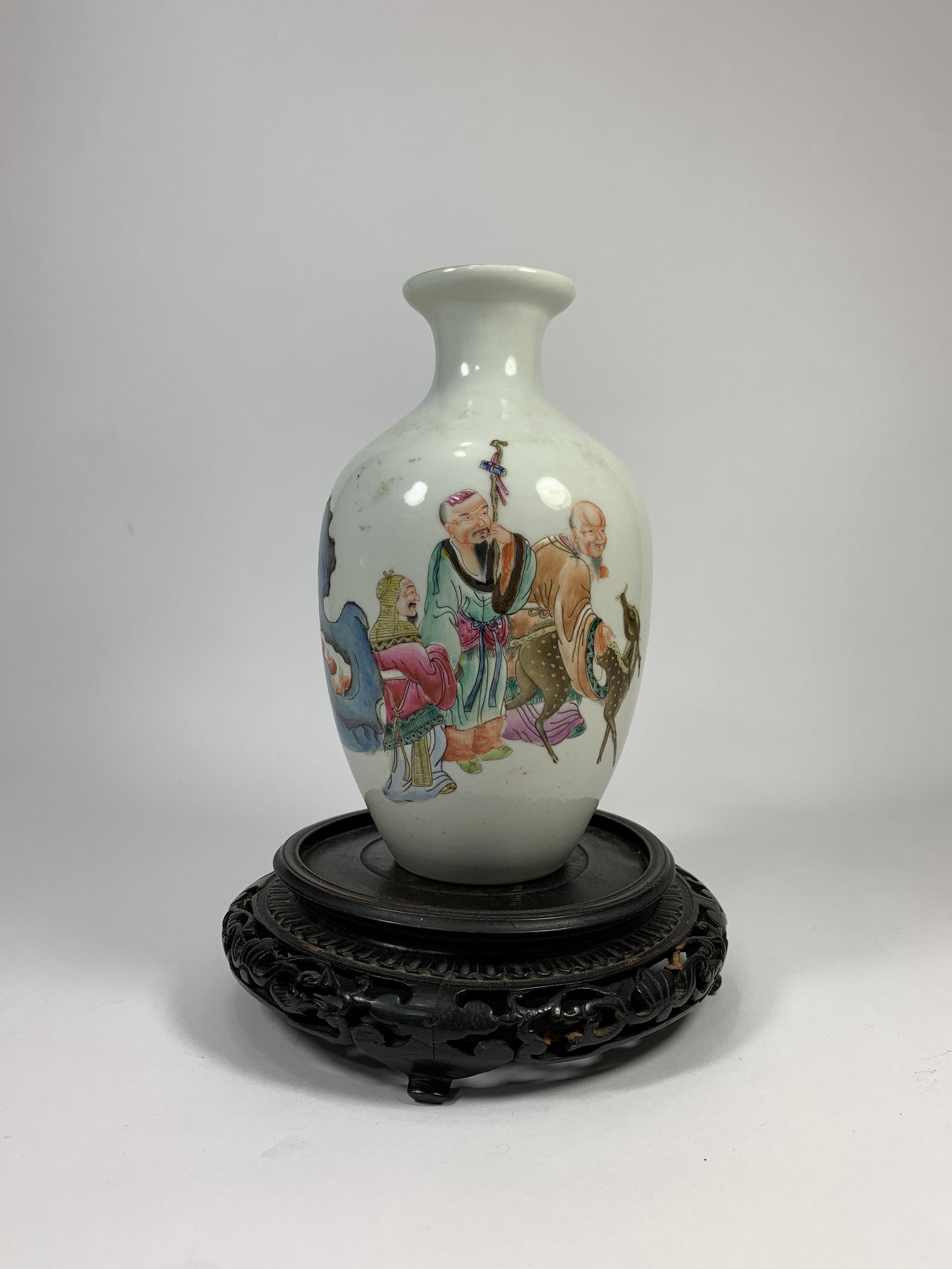 A Chinese Minguo Porcelain Vase Qianlong Mark (1 of 20)