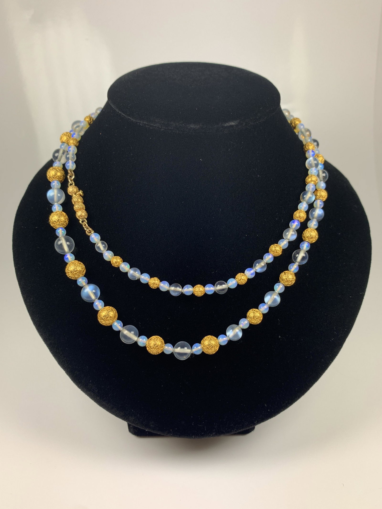 18k Moonstone Opal Bead Necklace: 36 cm (clasped Length) x Approx. 3.86 mm (Opal Diameter) x 4.42 mm-7.26 mm (Moonstone Diameter) x 4.35 mm- 7.13 mm (Gold Diameter) x 22.8 grams in weight