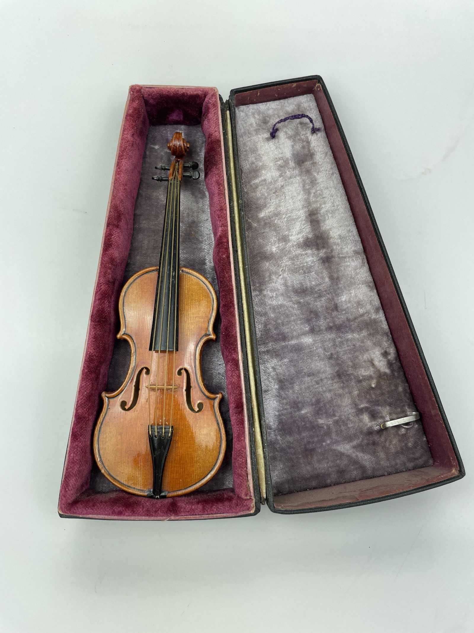 Circa 1920s Miniature Violin (1 of 10)