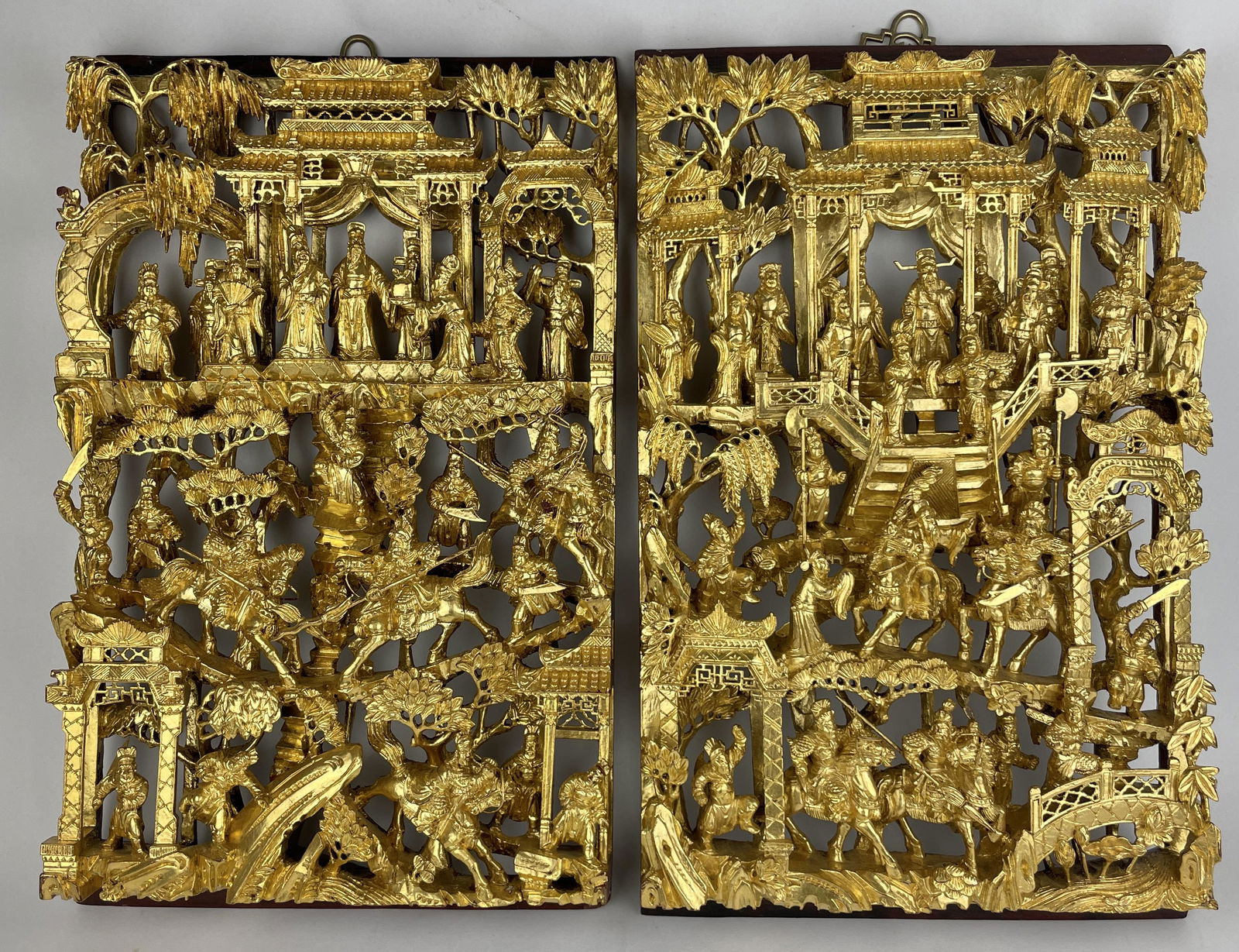 A Pair of Chinese Carved Gilt Lacquered Wood Panels (1 of 18)