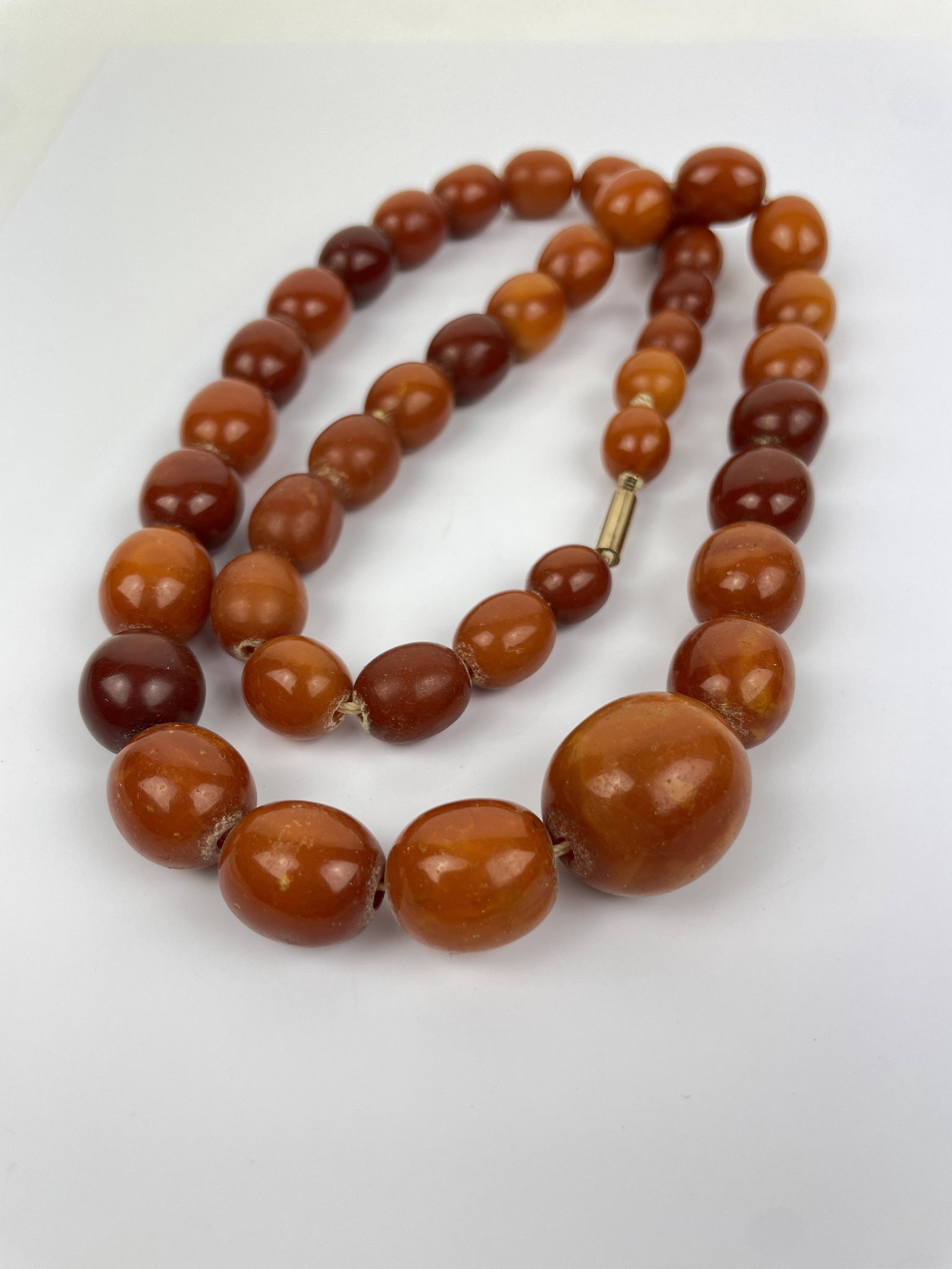A Large Old Chinese Butterscotch Amber Bead Necklace (1 of 9)