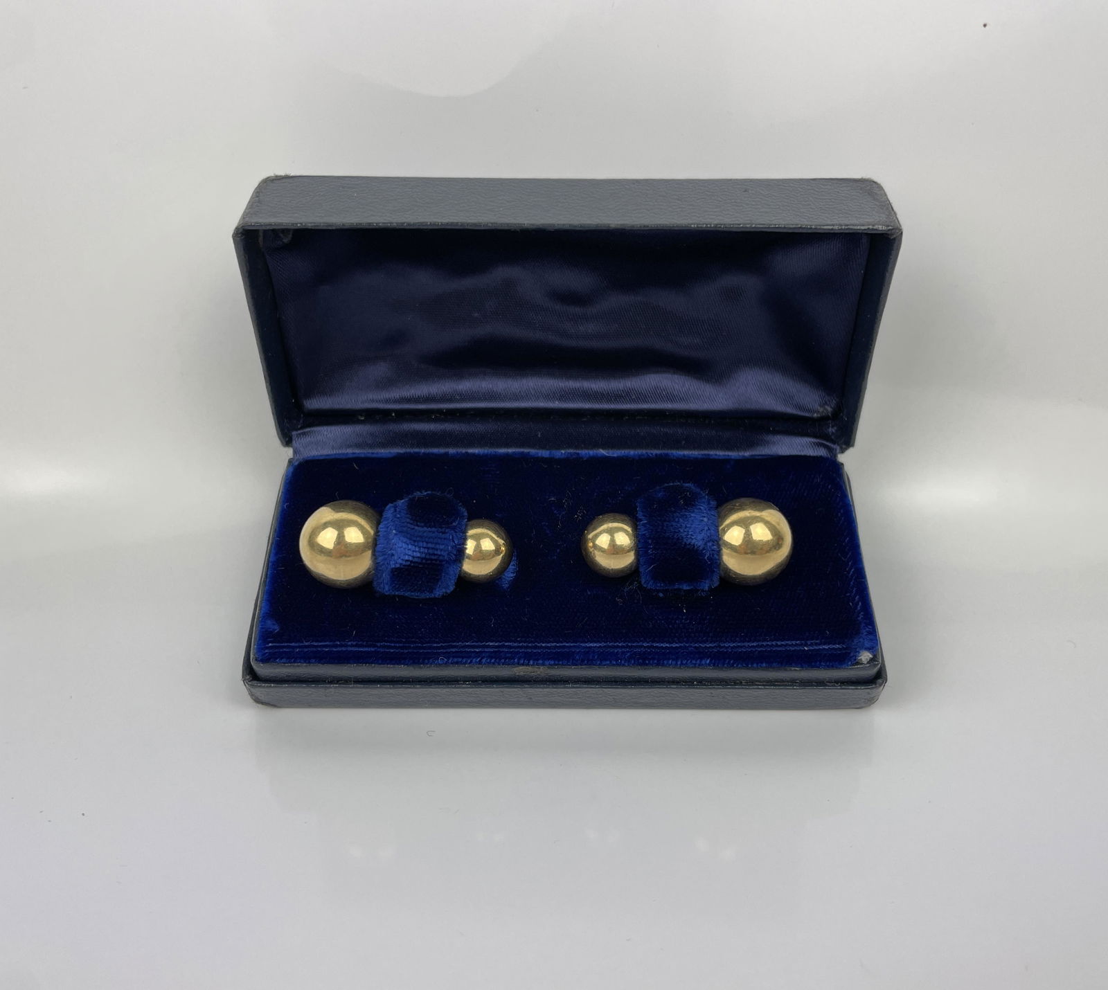 A Vintage Tiffany & Co. Pair of 14k Gold Cufflinks (1 of 7)