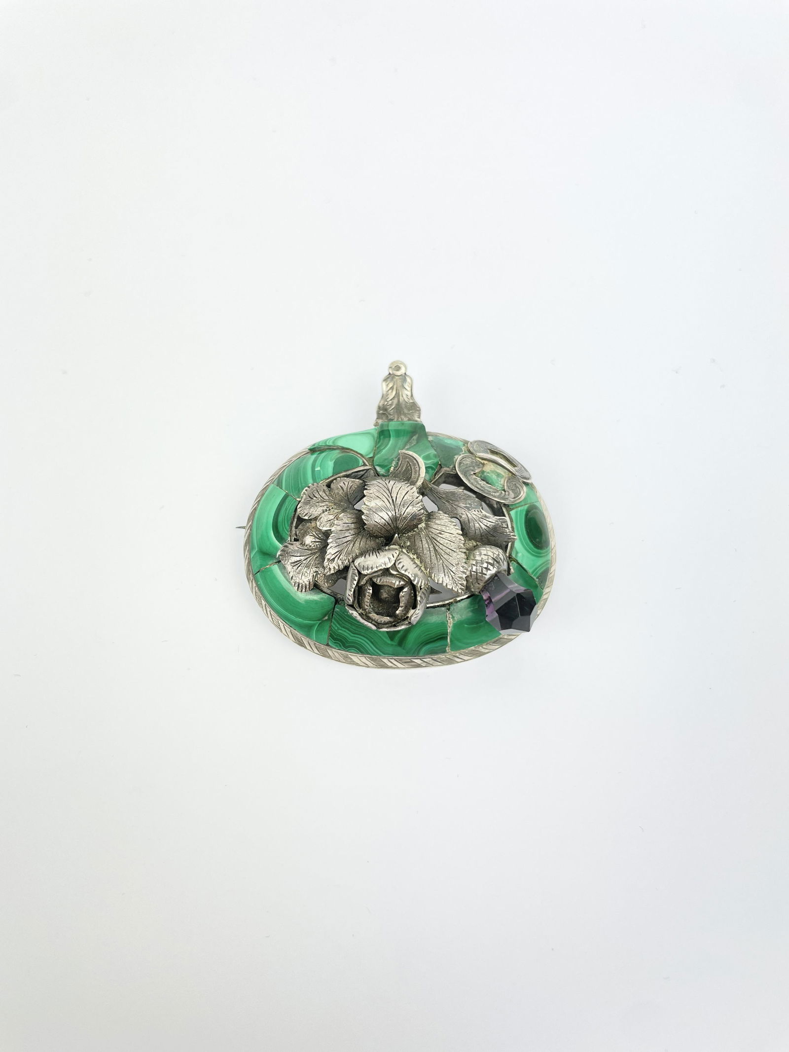 A Sterling Silver Malachite Amethyst Brooch Pin (1 of 13)