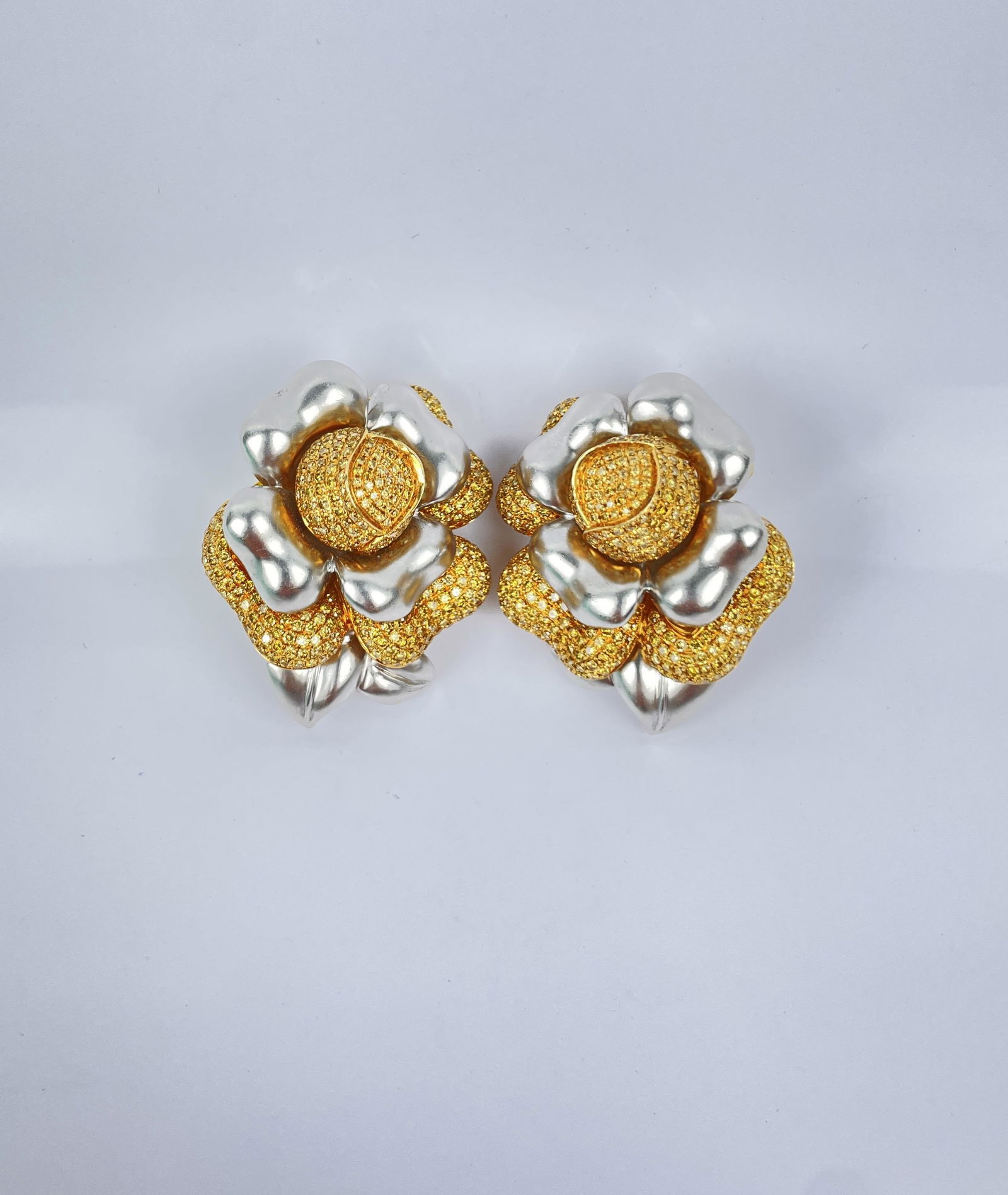 A Fine Pair of 18k Gold Yellow Diamond Pave Earrings (1 of 18)
