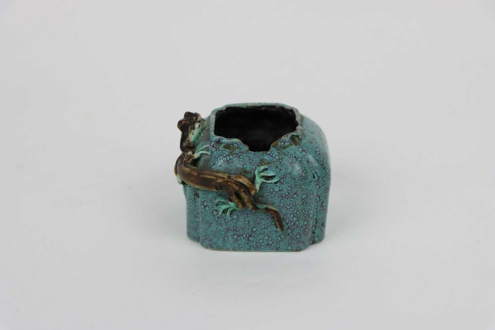 A Chinese Qing Dynasty Robin's Egg Turquoise Glazed Porcelain Brush Washer (1 of 15)