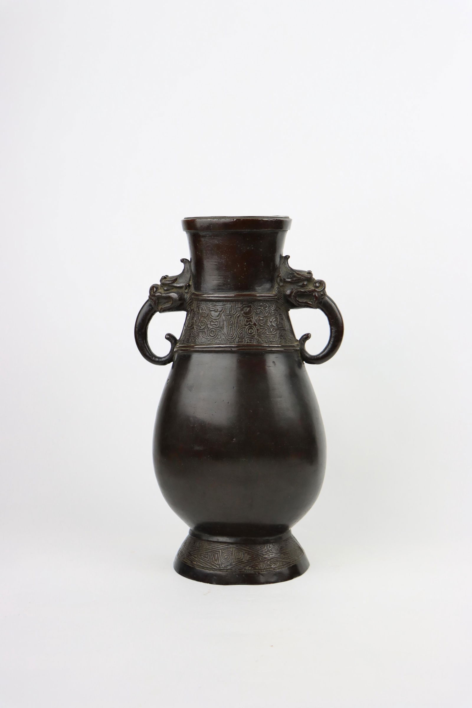 A Chinese Bronze Archaistic Ritual Ware Vase (1 of 16)