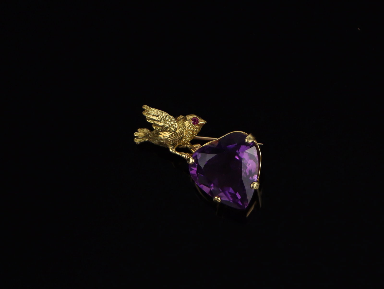 A 18K Gold Amethyst Ruby Bird Brooch Pin (1 of 10)