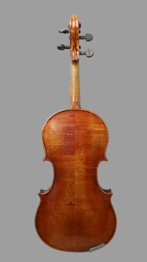 An Unlabeled Violin (1 of 14)