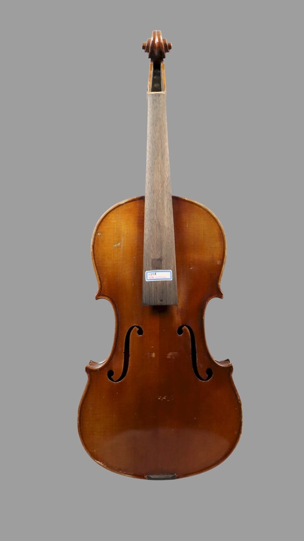 A German Violin (1 of 17)