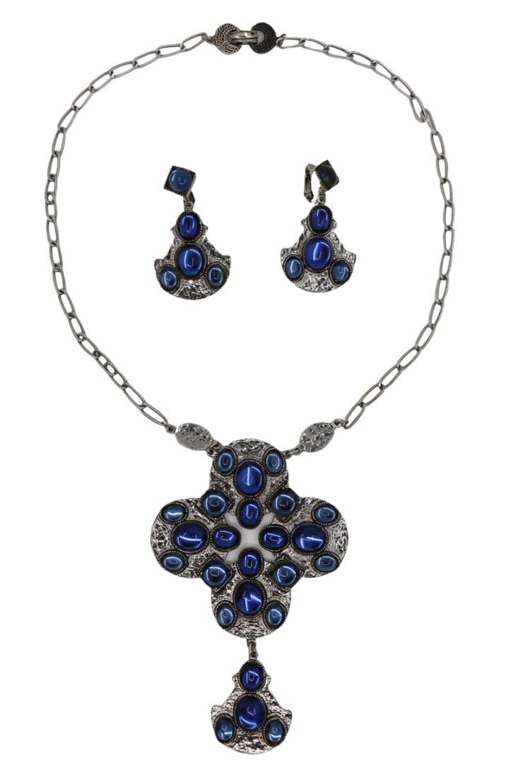 Holly Craft Silver Tone Blue Glass Cabochon Necklace & Earrings (1 of 19)
