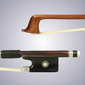 A VIOLIN BOW BY WILLIAM LEWIS & SON