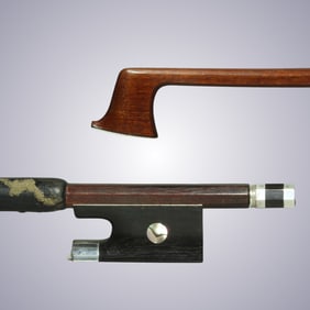 A VIOLIN BOW BY FINKEL FAMILY STAMPED SWISS MADE