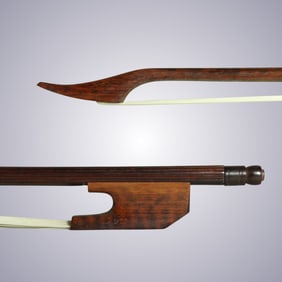 AN EARLY BAROQUE VIOLIN BOW