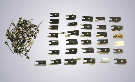 A BUNDLE OF VARIOUS FROGS & ADJUSTERS