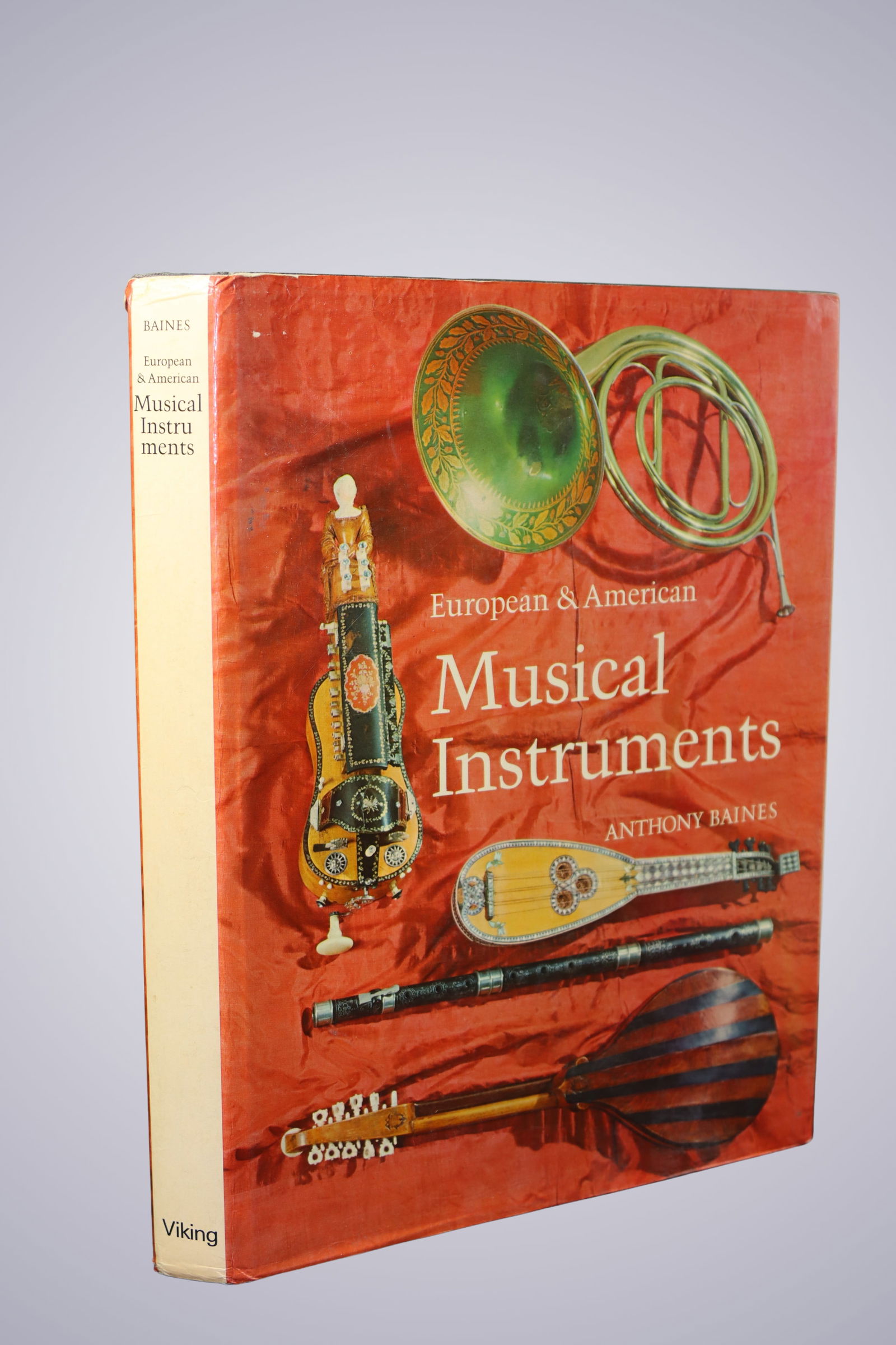 EUROPEAN & AMERICAN MUSICAL INSTRUMENTS BY ANTHONY BAINES: EUROPEAN & AMERICAN MUSICAL INSTRUMENTS BY ANTHONY BAINES Discounted Buyer's premium and higher-resolution photographs of lots are available through the link below : Register For Discou