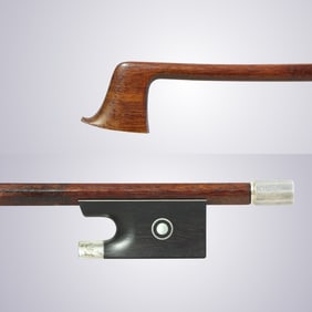 A SILVER VIOLIN BOW  UNSTAMPED