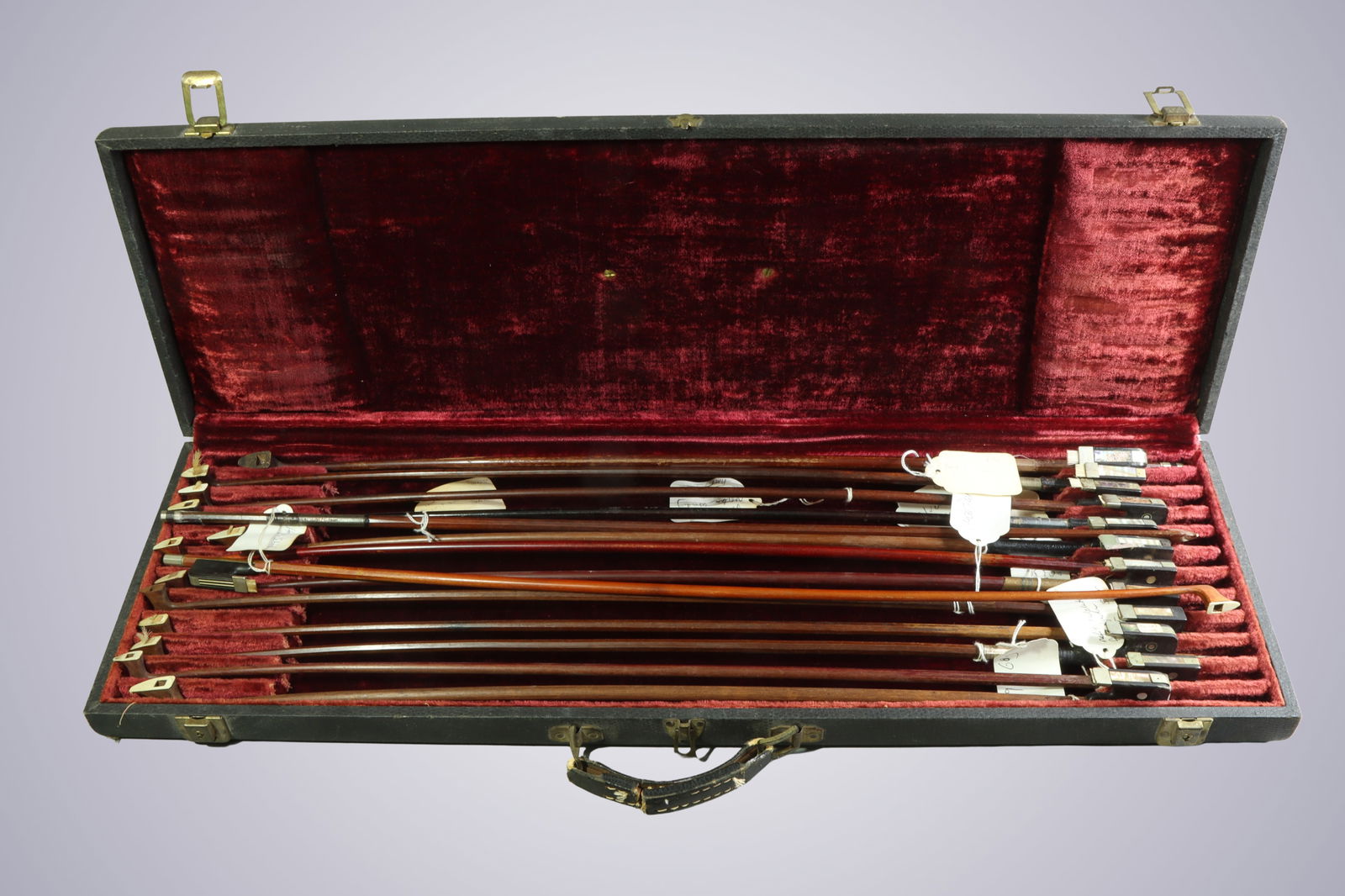 BUNDLE C - MIXED LOT OF 14 BOWS (1 of 20)