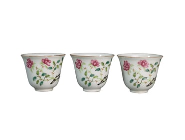 A LOT OF THREE CHINESE ENAMELED PORCELAIN CUPS