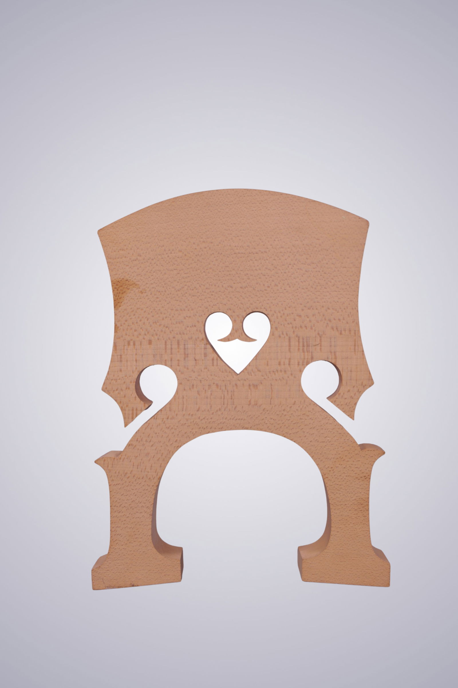 A BASS BRIDGE BLANK: A BASS BRIDGE BLANK3/4 Size Approximate Dimensions: 19.8 cm (Total Length) 15 cm (Width of feet)