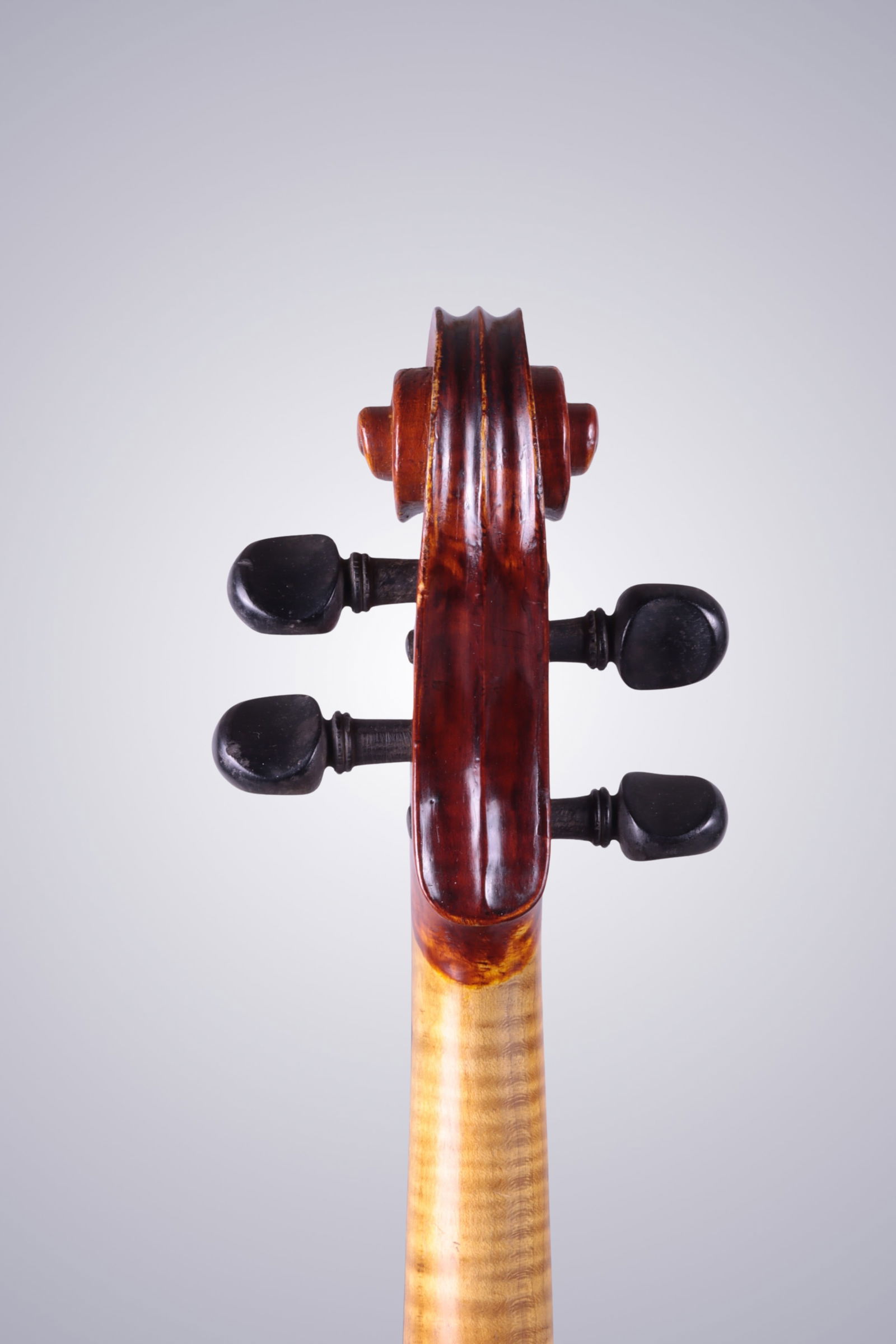 A VIOLIN LABELED ALBERT DEBLAYE - 9