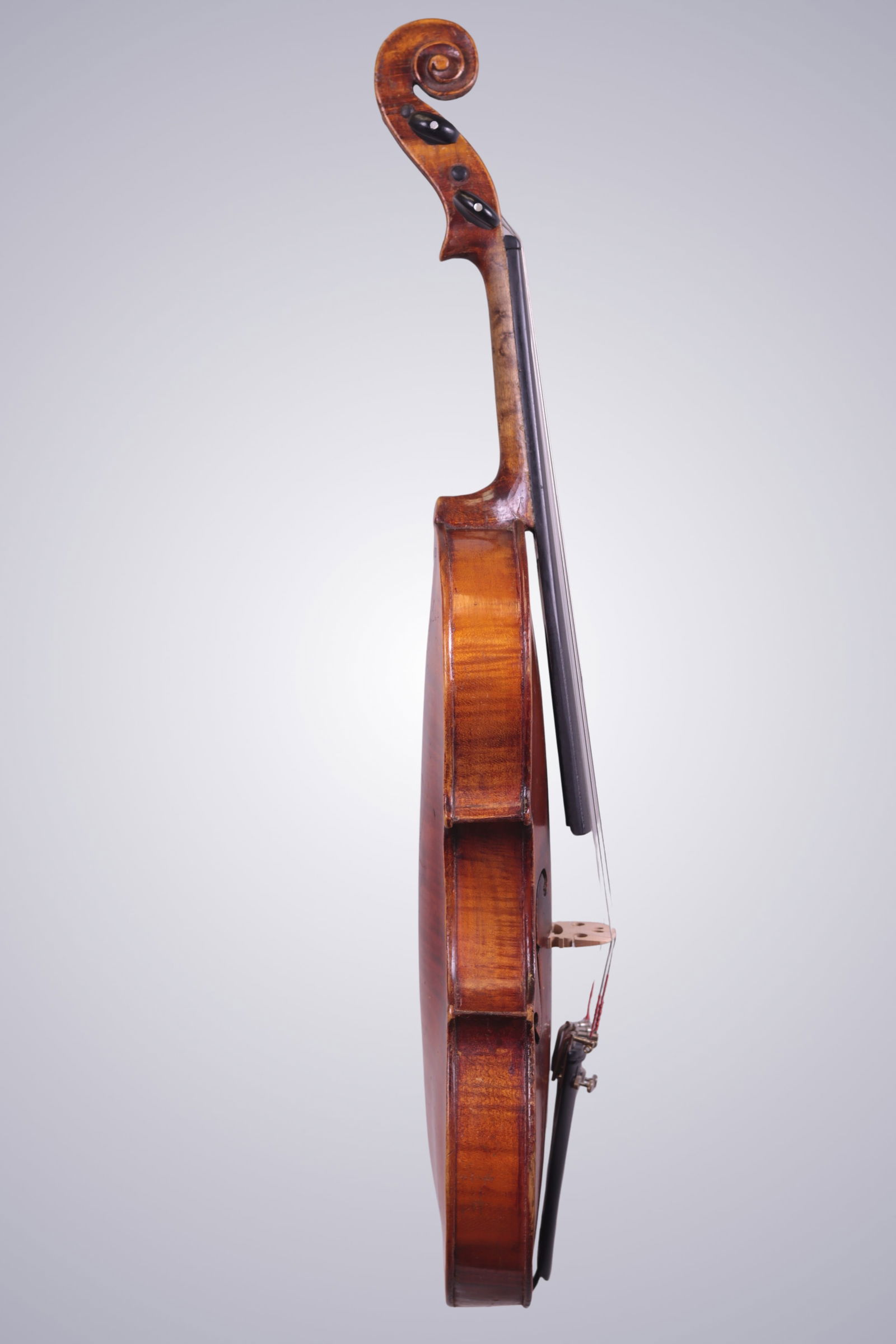 A VIOLIN BRANDED STAINER - 11