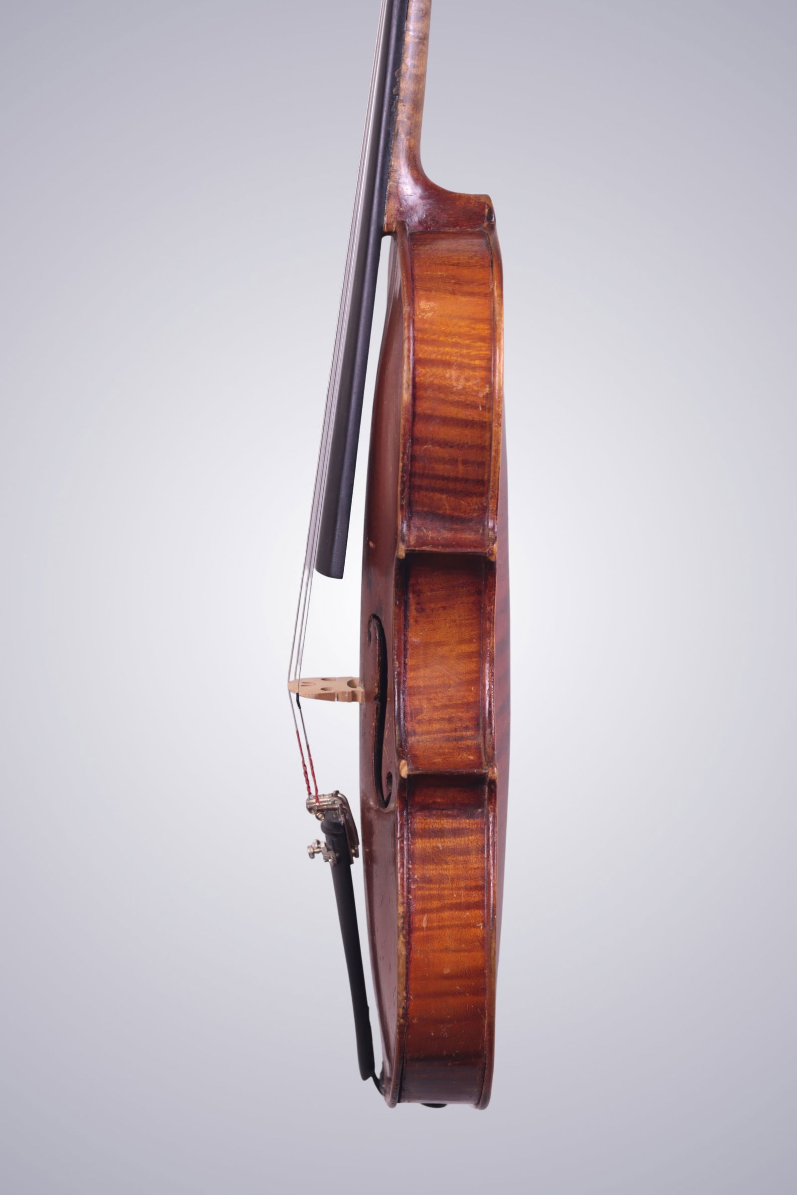 A VIOLIN BRANDED STAINER - 13