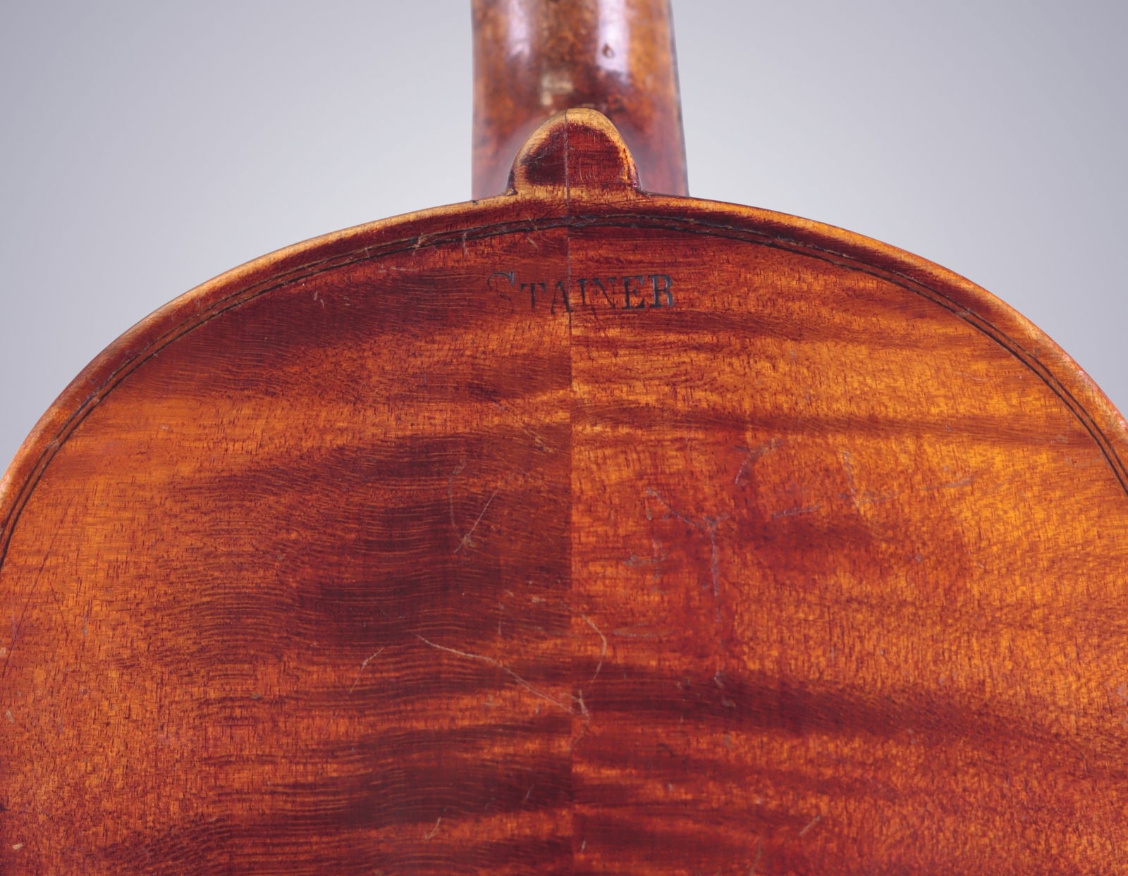 A VIOLIN BRANDED STAINER - 6