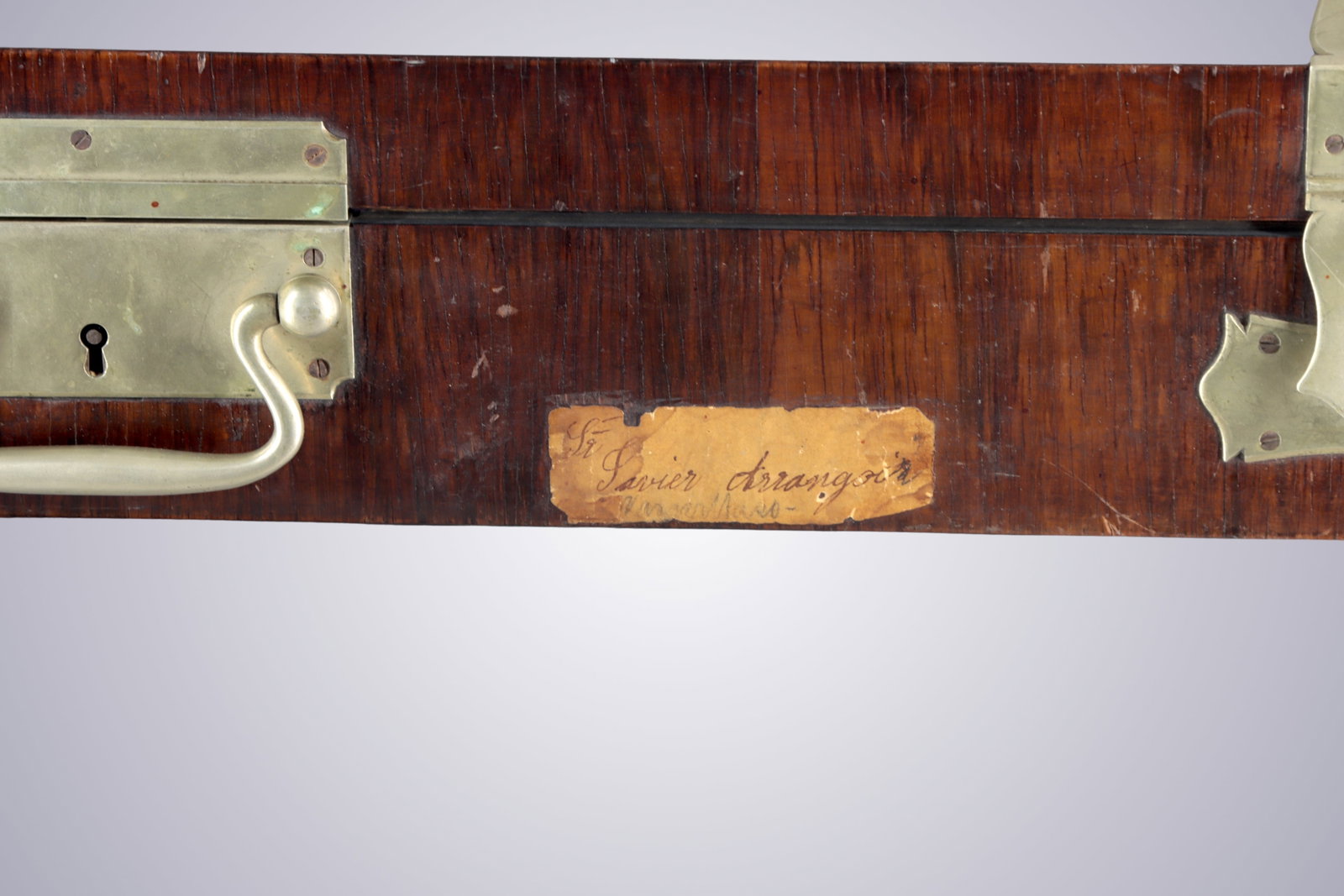 A WOODEN VIOLIN CASE - 2