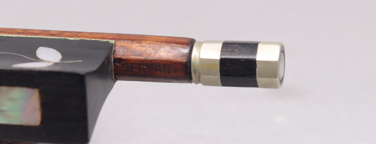 A VIOLIN BOW ATTRIBUTED TO KNOPF WORKSHOP - 9