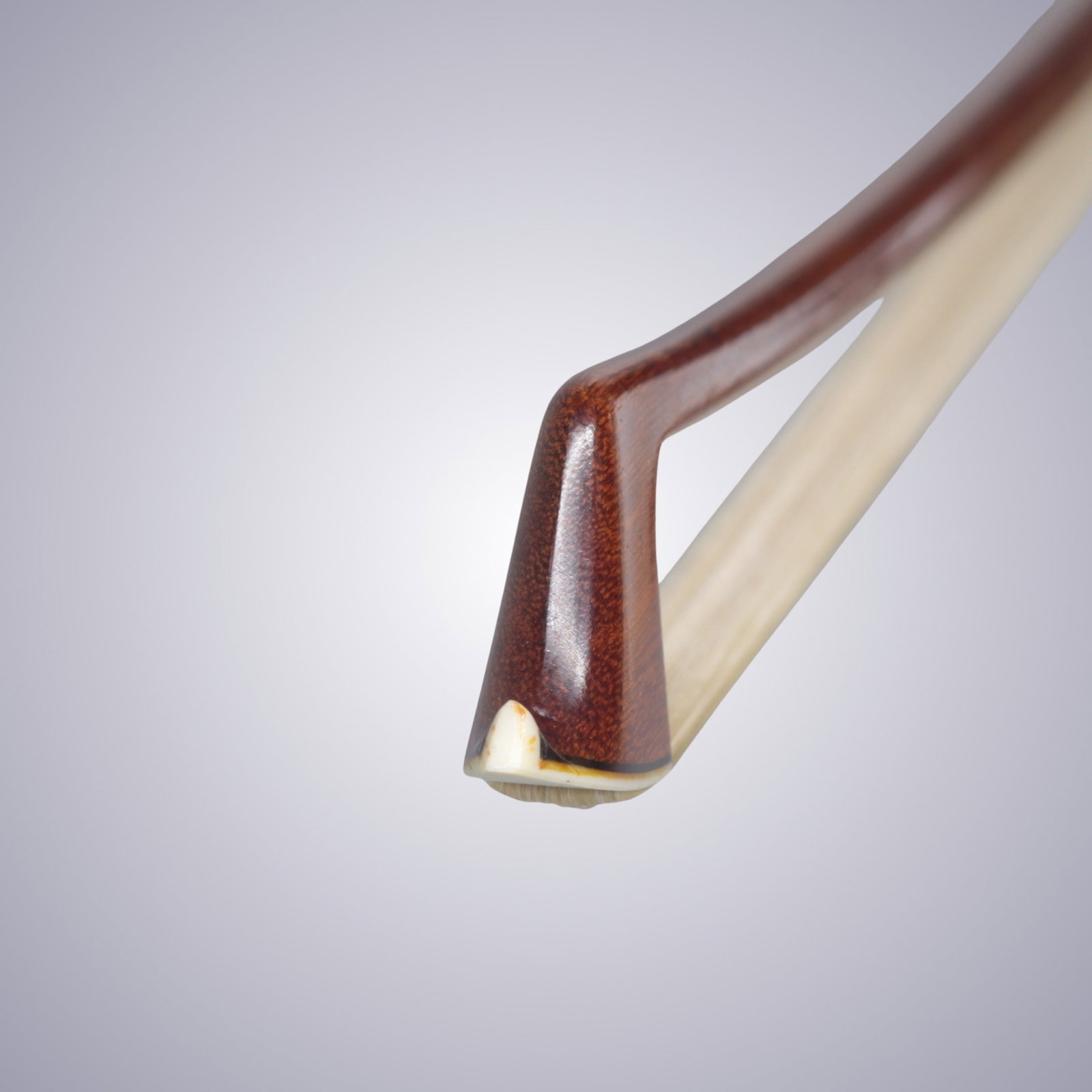 A SILVER MOUNTED VIOLIN BOW BY ROBERT WILLIAMS - 4