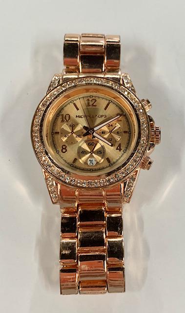 Michael Kors Rose Gold Colored Watch Michael Kors rose: Michael Kors rose gold colored watch Some wear See Photos For A Better Idea Of Description And Condition.