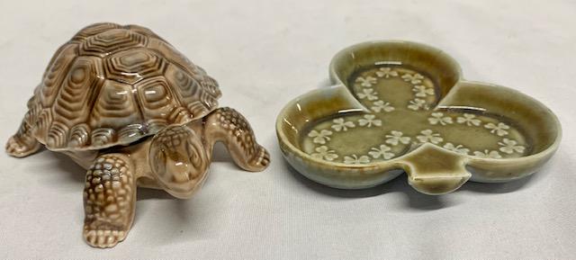 Wade Turtle Trinket Box & Dish: Wade Turtle Trinket Box - Made In England - 4" L Wade Three Leaf Clover Trinket Dish - Made In Ireland 3 1/2" Photo's Are Considered A Part Of The