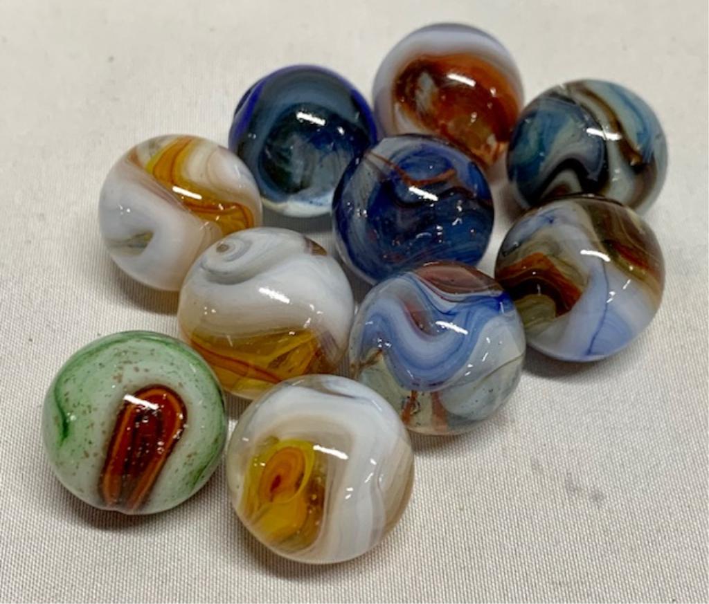 10 Assorted Marbles: 10 Assorted Marbles The pictures are considered a part of the description and condition.