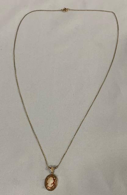20" Cameo Necklace: 20" Cameo Necklace. g. f. Chain. Photo's are considered part of the description and condition.