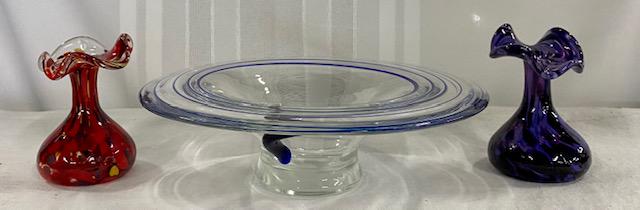 2 Small Art Glass Bud Vases and Bowl (1 of 10)