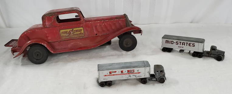 3 Vintage Metal Toys: 3 Vintage Metal Toys. *Vintage Metal Fire Chief Siren Coupe - Made by Girard Model Works, Inc. Missing a tire - Used Condition with paint wear - Missing parts - Apx. 14" L x 5 1/2" H. *Metal