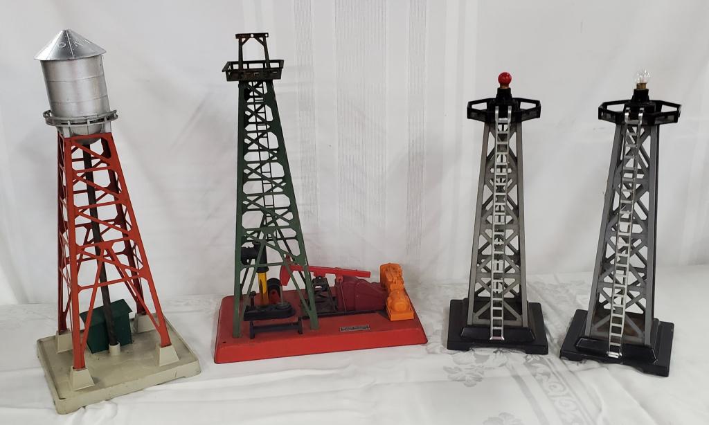 4 Assorted Lionel Towers (1 of 20)