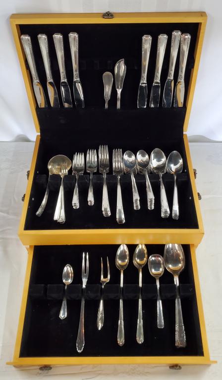Wallace Silver Plate Flatware in Box (1 of 6)